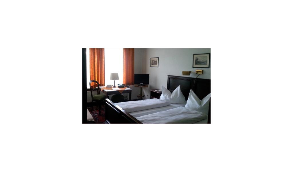 Hotel Corona Франкфурт-на-Майне Экстерьер фото