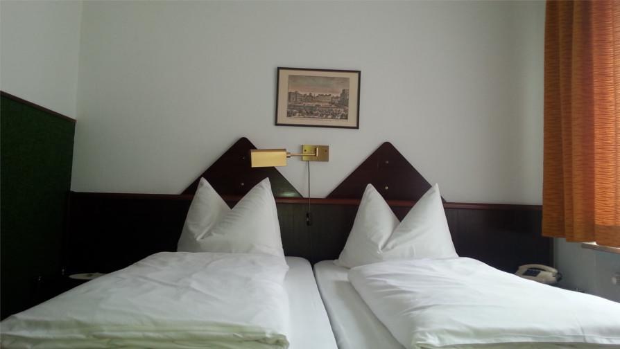 Hotel Corona Франкфурт-на-Майне Экстерьер фото