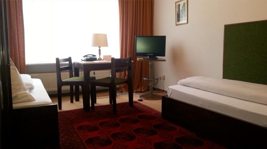 Hotel Corona Франкфурт-на-Майне Экстерьер фото